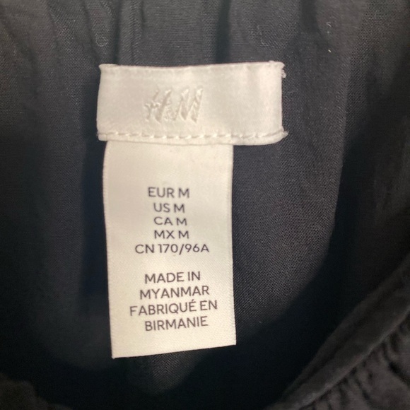 H&M 100% cotton, black midi dress with adjustable straps and ruffles. Size M. - Picture 3 of 5